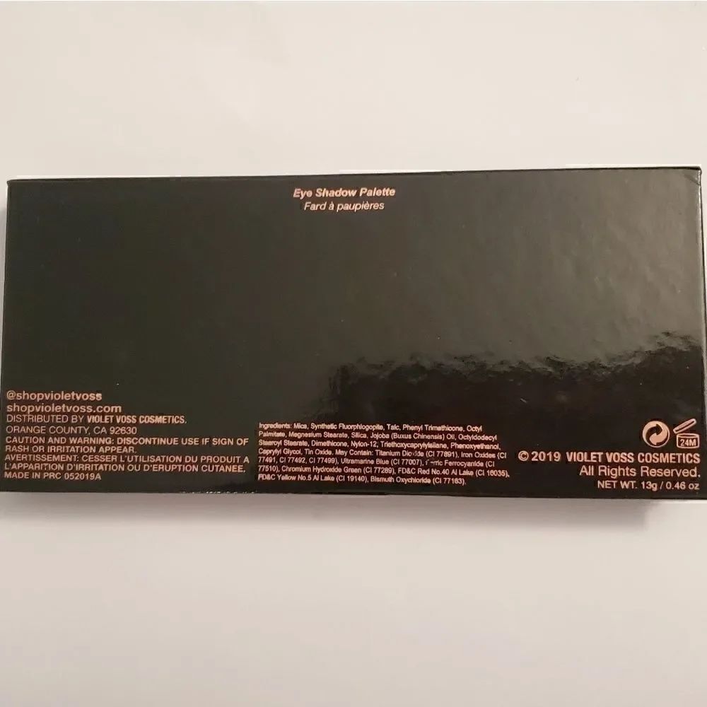 Violet Voss Essentials Palette - Picture 5 of 5